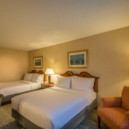 Holiday Inn Arlington At Ballston By Ihg Экстерьер фото