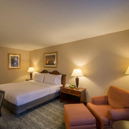 Holiday Inn Arlington At Ballston By Ihg Экстерьер фото
