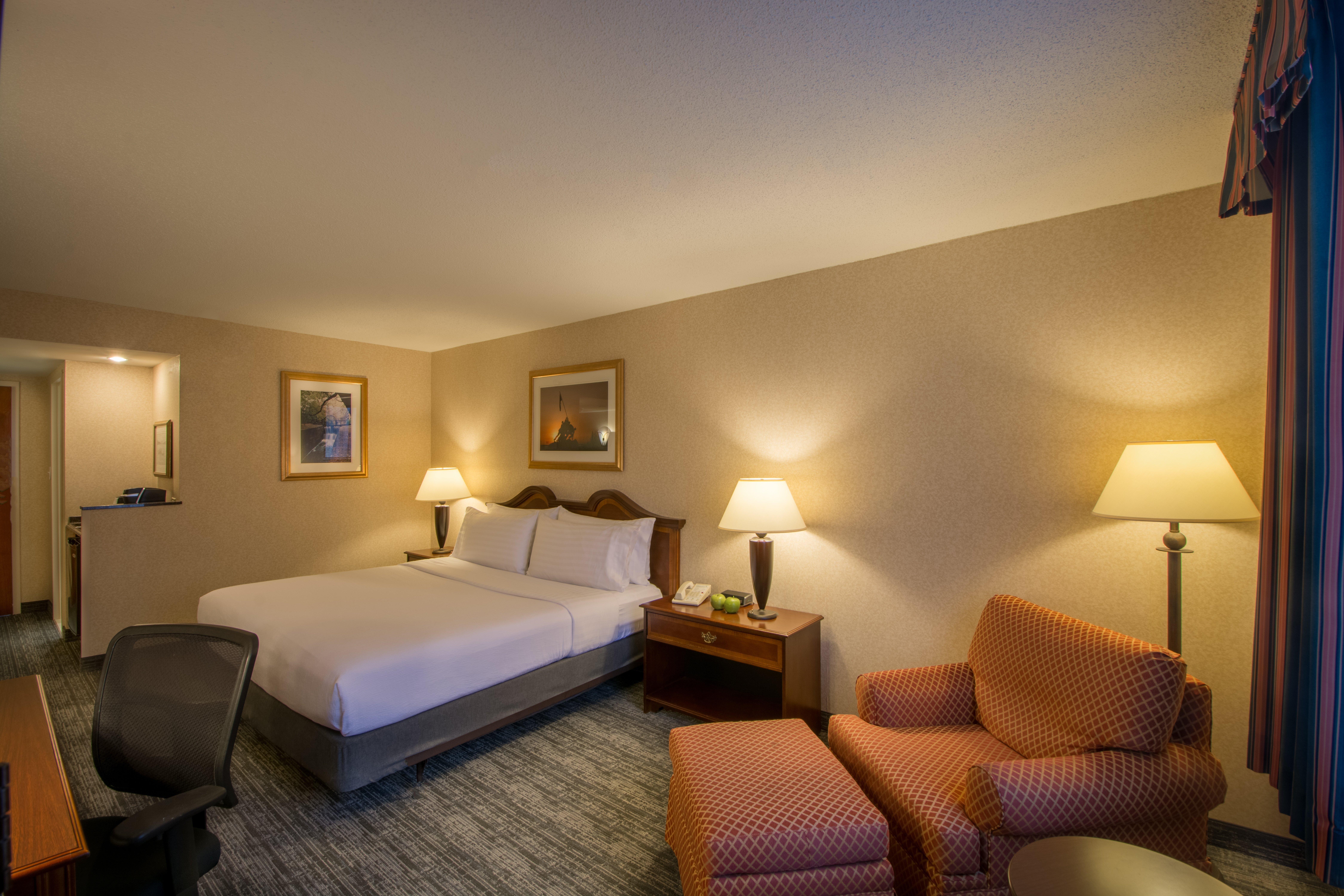 Holiday Inn Arlington At Ballston By Ihg Экстерьер фото