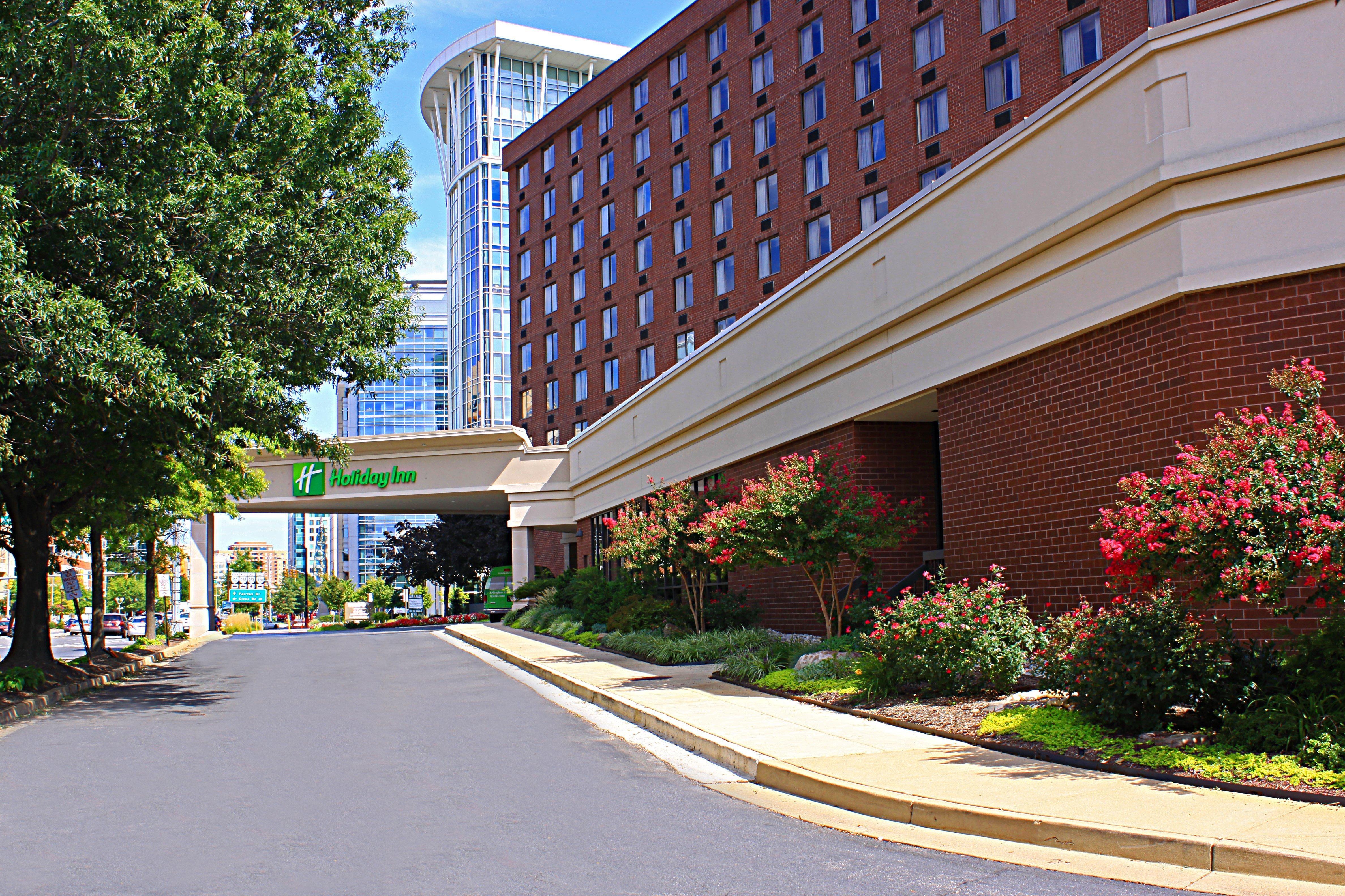 Holiday Inn Arlington At Ballston By Ihg Экстерьер фото
