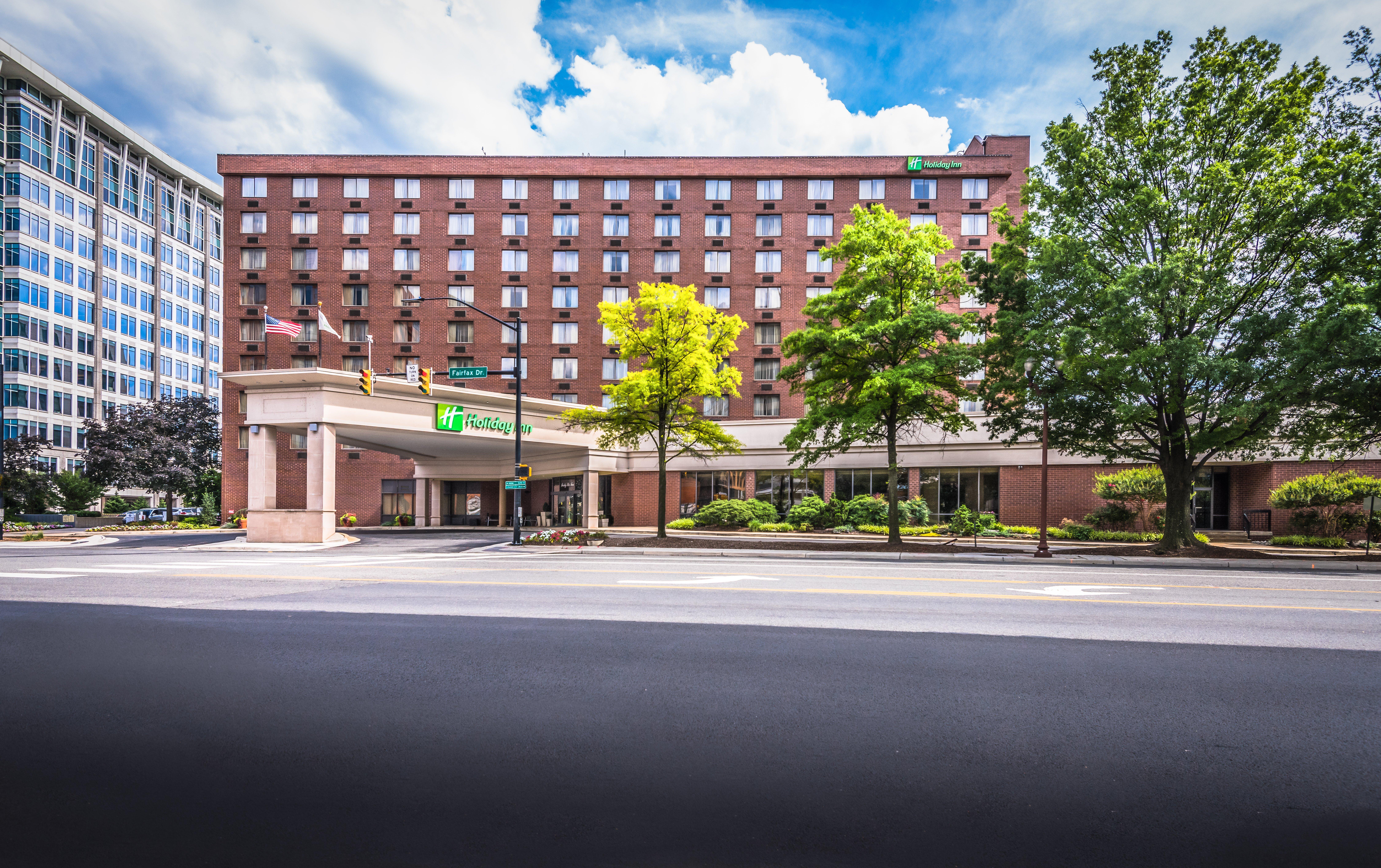 Holiday Inn Arlington At Ballston By Ihg Экстерьер фото